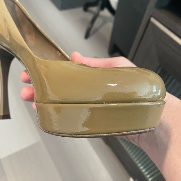 YSL Tan Platform Patent Leather Stiletto High Heels IT 38 8: US - Picture 15 of 16